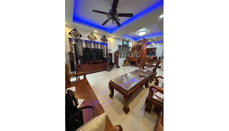 Nhà Phường Hiệp Bình Phước - HXH - 3PN – 80m2 – 5,8 tỷ